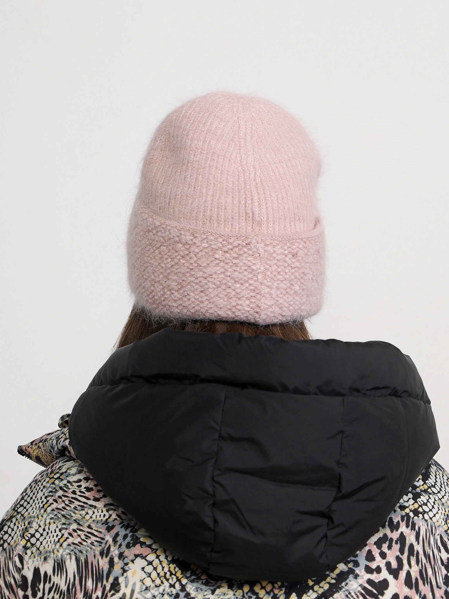 Шапка-бини из ангоры и нейлона с отворотом в ассортименте